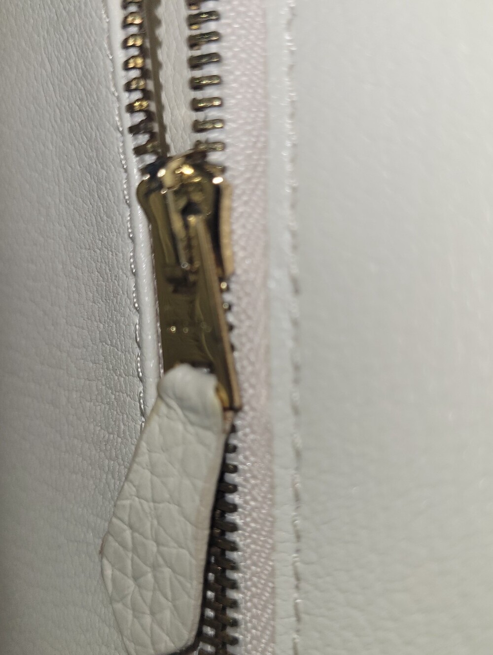 Hermes Cream Leather Birkin 30 Handbag - Picture 11 of 11